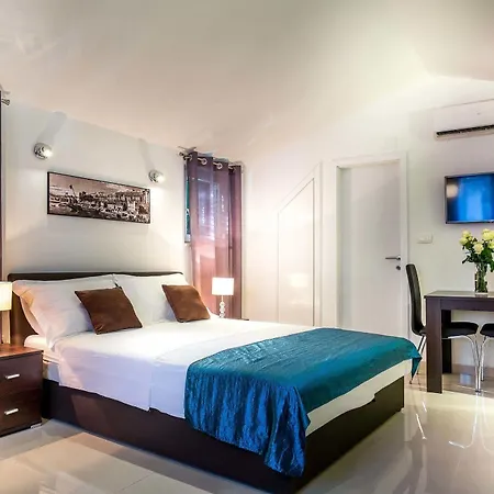 Split Oasis Studio Apartments Buitenkant foto
